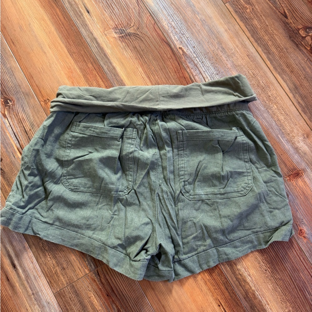 Old Navy, Maternity, small Olive Green Women's Shorts - Picture 3 of 6
